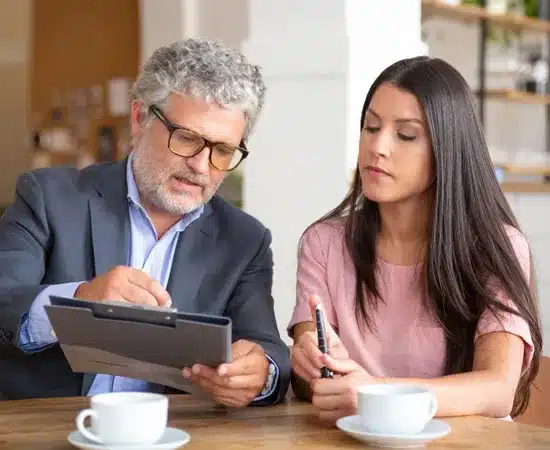 ¿Cuando conviene negociar deudas en Colombia? - SVC Abogados