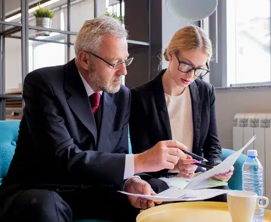 ¿Por qué dos personas pueden tener costos distintos en un proceso de insolvencia? - SVC Abogados