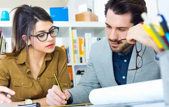 Diferencia entre asesoría financiera y asesoría jurídica - SVC Abogados